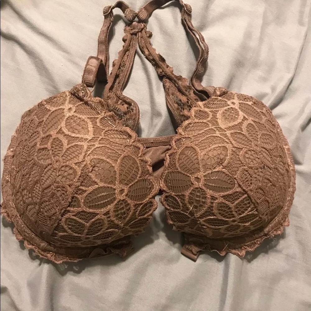 vs pink bra